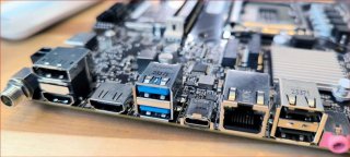 Aquarius Pro P30 K50: Примерное расположение батарейки BIOS/CMOS